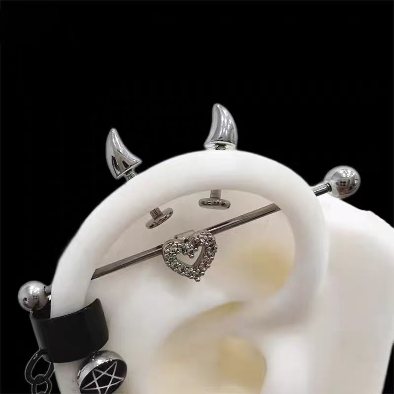 ต่างหูเจาะหูรูปเขาปีศาจสุดน่าร - Men Accessories Sale บทวิจารณ์และราคา